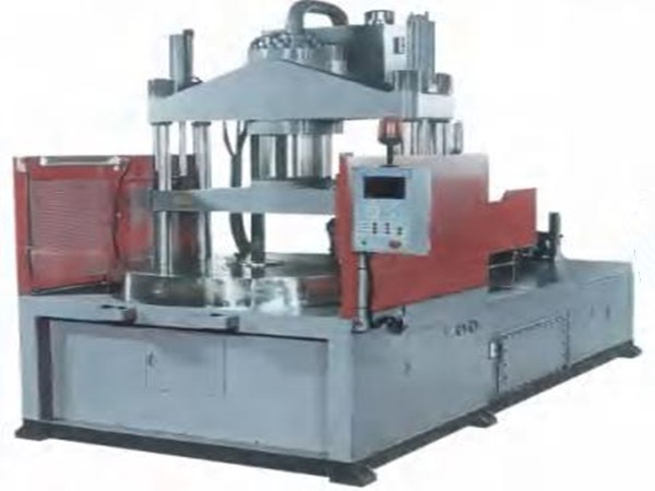 HYD900-2R Horizontal vertical injection,four-column vertical clamping model